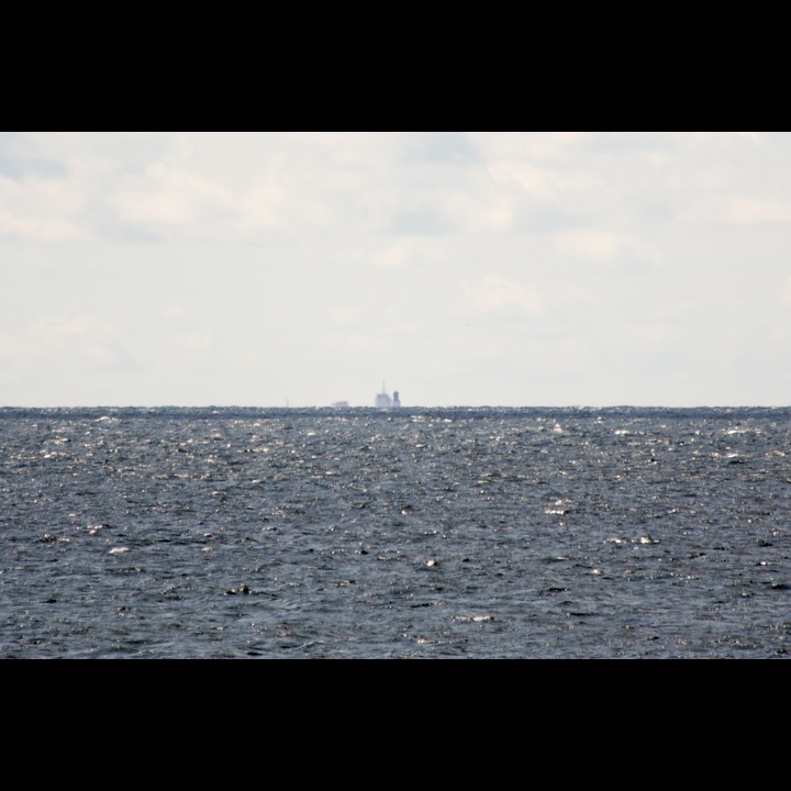 Proof that the earth is round - a ship over the horizon