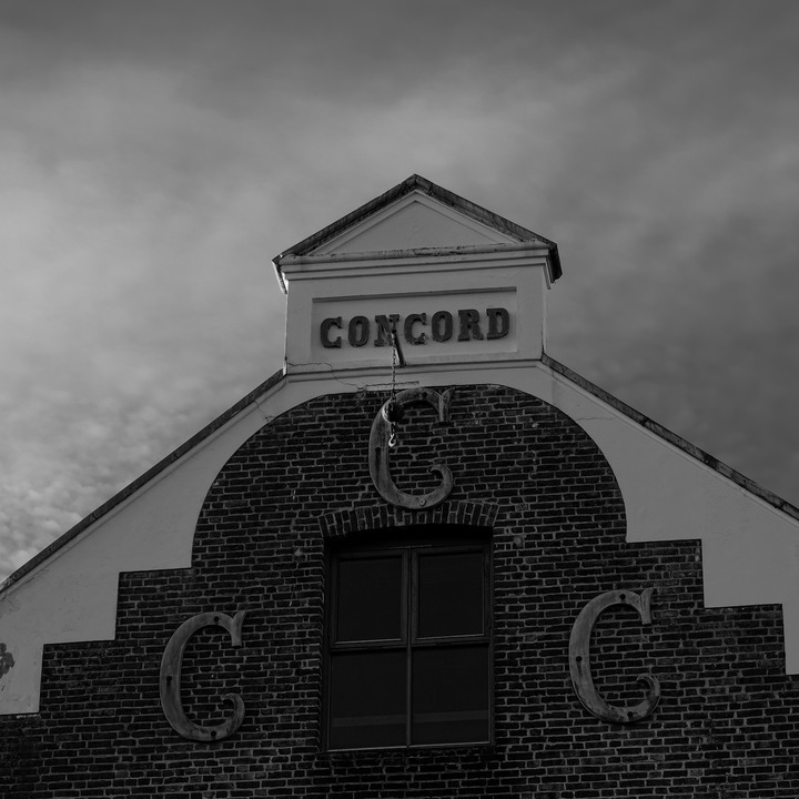 The gable of the Concord Canning Company in Sandvigå