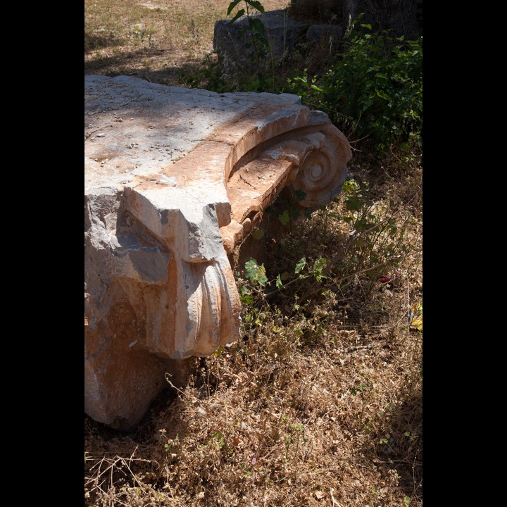 Doric capital at the Roman temple in Hebbariyeh - traces of original color