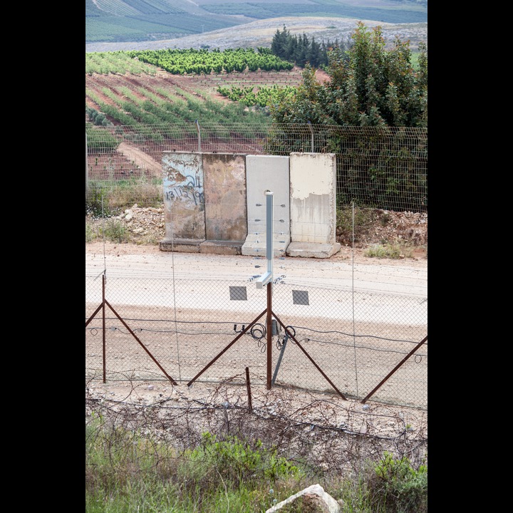 The border fences at Aadaisse