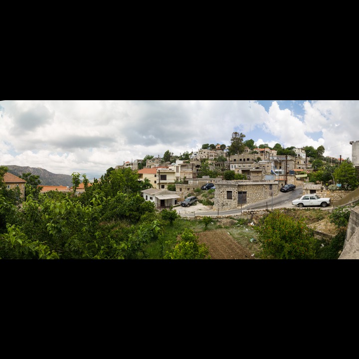 Deir Mimas (Beaufort Castle on the ridge at the left)