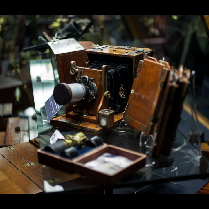 T. E. Lawrence's field camera - Museum of the History of Science