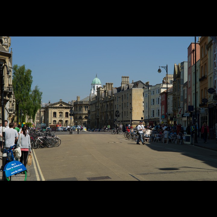 Broad Street with the Clarendon Building and Sheldonian Theatre at the end.