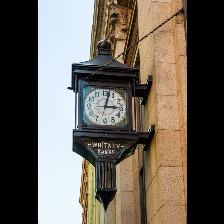 Another New Orleans street clock